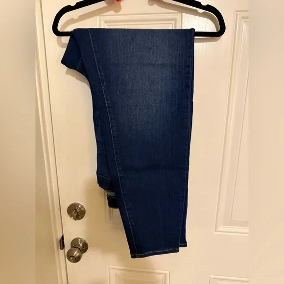 Torrid jeans - Picture 2 of 10